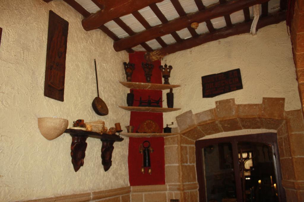 Hostal Restaurante La Diligencia Cunit Exterior foto