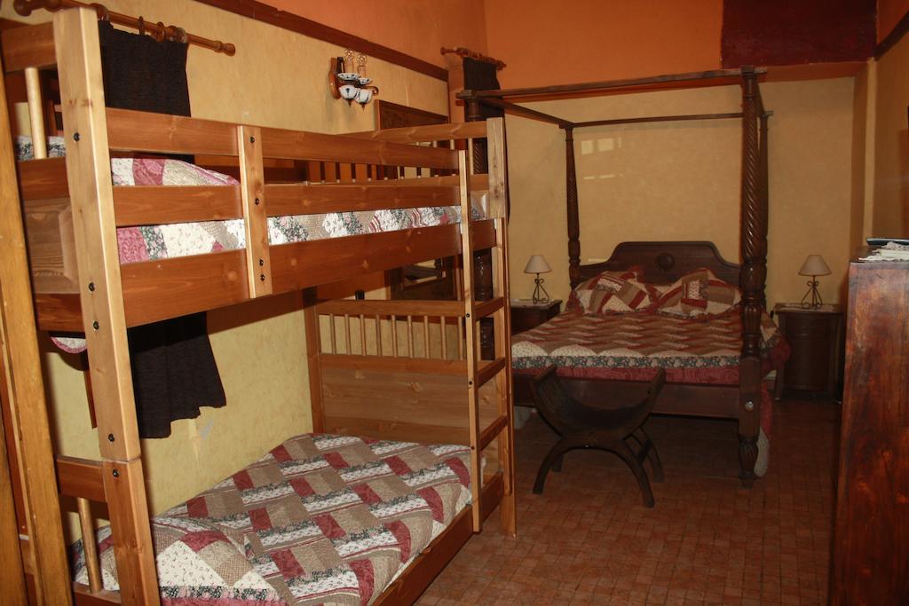 Hostal Restaurante La Diligencia Cunit Quarto foto